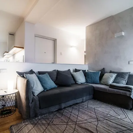 Apartman Ortensie & Oleandri Al - By Myhomeincomo *