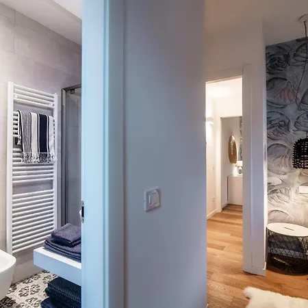 Ortensie & Oleandri Al - By Myhomeincomo