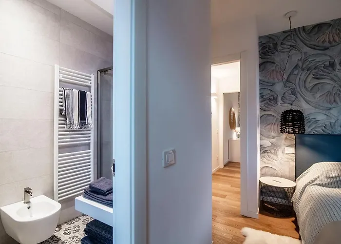 Ortensie & Oleandri Al - By Myhomeincomo