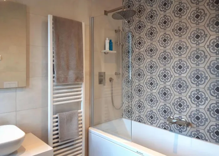 Ortensie & Oleandri Al - By Myhomeincomo *